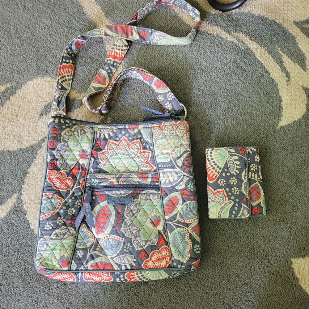 Floral Quilted Shoulder Bag and Wallet Set